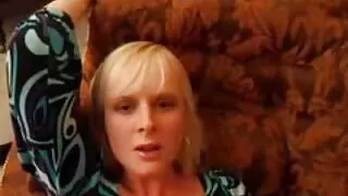 See on huvitav näha, noored tüdrukud sukad masturbating pussies ees theeb
