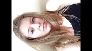 Mees otsustas lõhkuda horny brunette