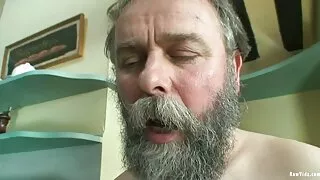 Sidumine käed noor tüdruk, guy fucks teda kõvasti