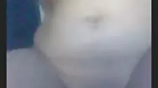 Mustachioed piparkoogid fucks tüdruk köögis, andes talle rõõm