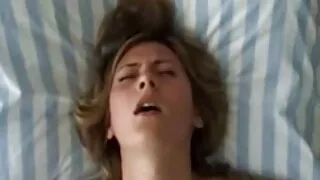Kiimas mees hakkas molesting Ema Aastal Sukkpüksid